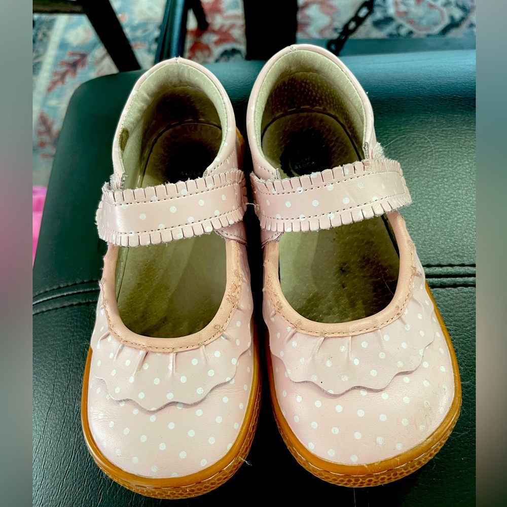 The most adorable pink and white polka dot shoes, great condition size 12!